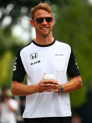 Jenson Button no paddock do GP de Cingapura (Foto: Getty Images) Jenson Button no paddock do GP de Cingapura (Foto: Getty Images)