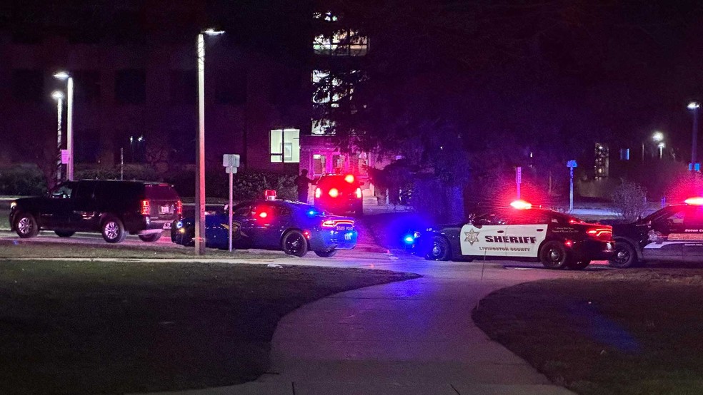Homem abre fogo em universidade em Michigan, nos EUA, mata três e fere cinco pessoas
