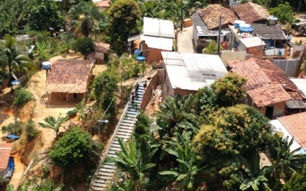 Ação contou com cercamento por terra e monitoramento aéreo (Foto: Divulgação/SSP-BA)