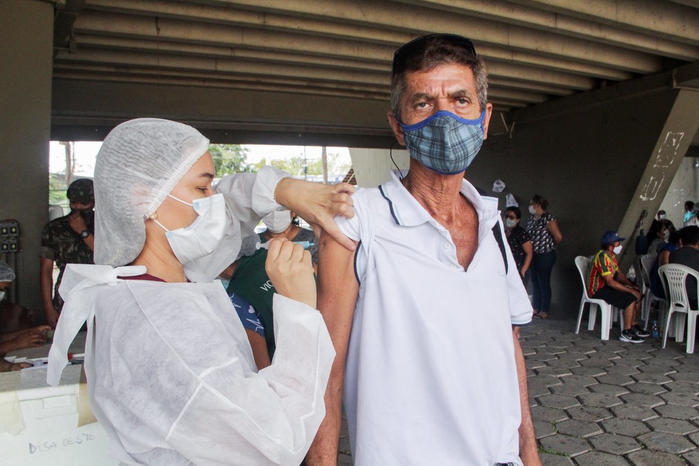 Pessoas de 58 anos com doen&ccedil;as preexistentes devem tomar vacina contra a  Covid-19 em Manaus | Amazonas | G1