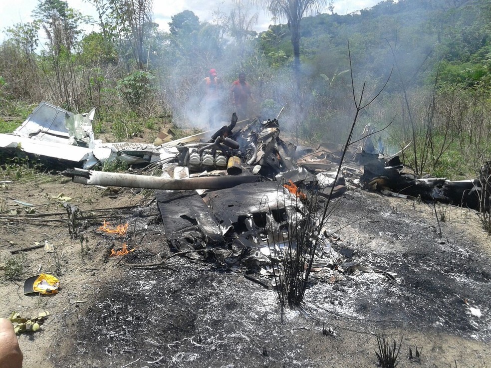 Avião cai em garimpo, próximo a Itaituba (Foto: Reprodução TV Liberal)