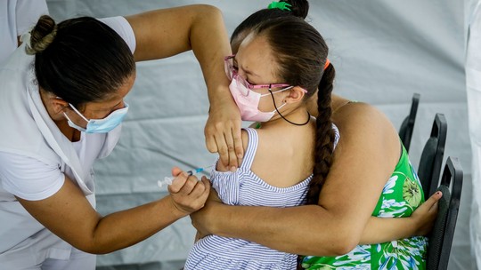 CoronaVac para crianças: Técnicos do Ministério da Saúde devem dar aval à vacinação nesta sexta-feira