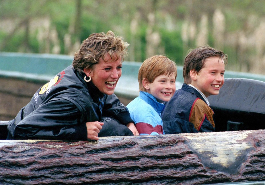 Princesa Diana, príncipe Harry e príncipe William