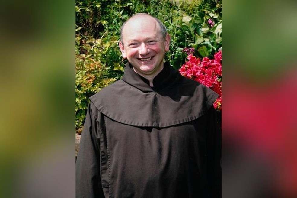 Robert cresceu na Polônia, mas era um monge carmelita em Oxford — Foto: BBC