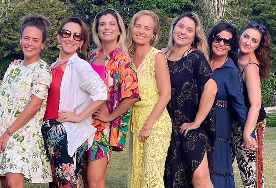 Juliana Silveira, Renata Moretzsohn, Mariana Nogueira, Angélica, Marcella Bordallo, Stella Mouzinho e Deborah Montenegro (Foto: Reprodução/Instagram)