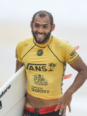 Jadson André surfe (Foto: WSL/Cestari)