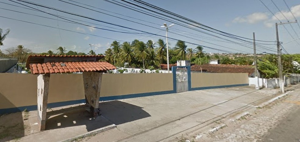 Morador de rua foi executado prÃ³ximo ao CemitÃ©rio Municipal de SÃ£o GonÃ§alo do Amarante, na Grande Natal â Foto: Google