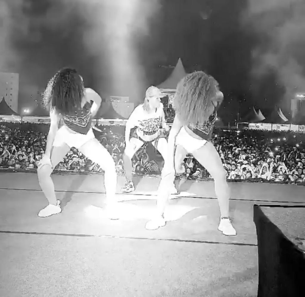 Anitta faz show em São Paulo (Foto: Reprodução / Instagram)