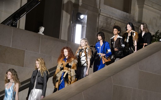 Louis Vuitton anuncia edição limitada de acessórios em parceria com Jeff  Koons - Vogue