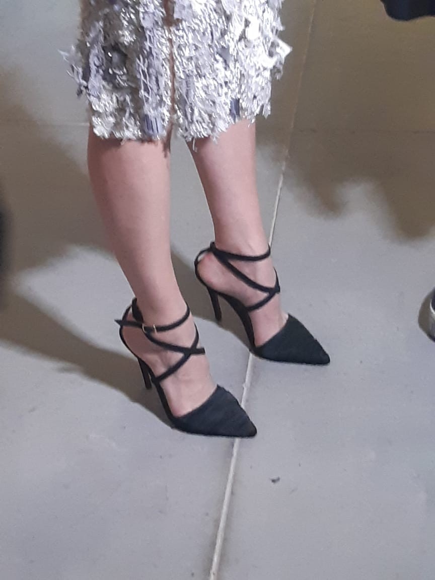 Sapato do look de Sophia Abrahão  (Foto: Marie Claire)