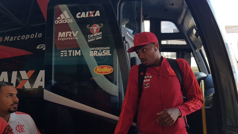 Vitinho ter&aacute; nova chance como titular (Foto: Marcelo Baltar)