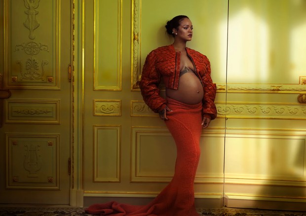 Rihanna na Vogue América (Foto: Reprodução/ ANNIE LEIBOVITZ)
