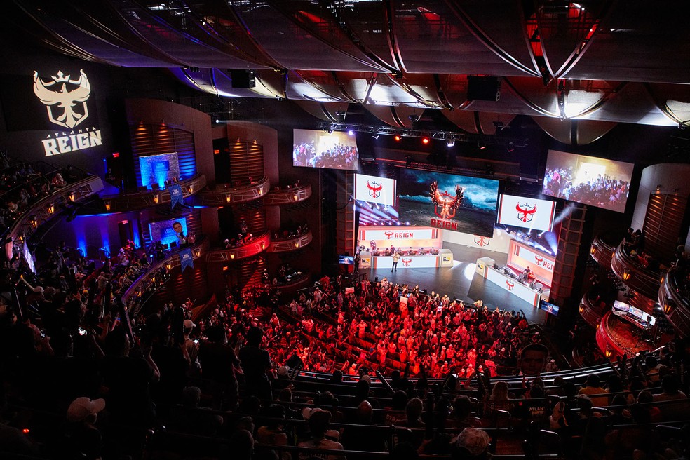 Público acompanhando uma partida da Overwatch League em Atlanta, nos Estados Unidos — Foto: Divulgação/Blizzard