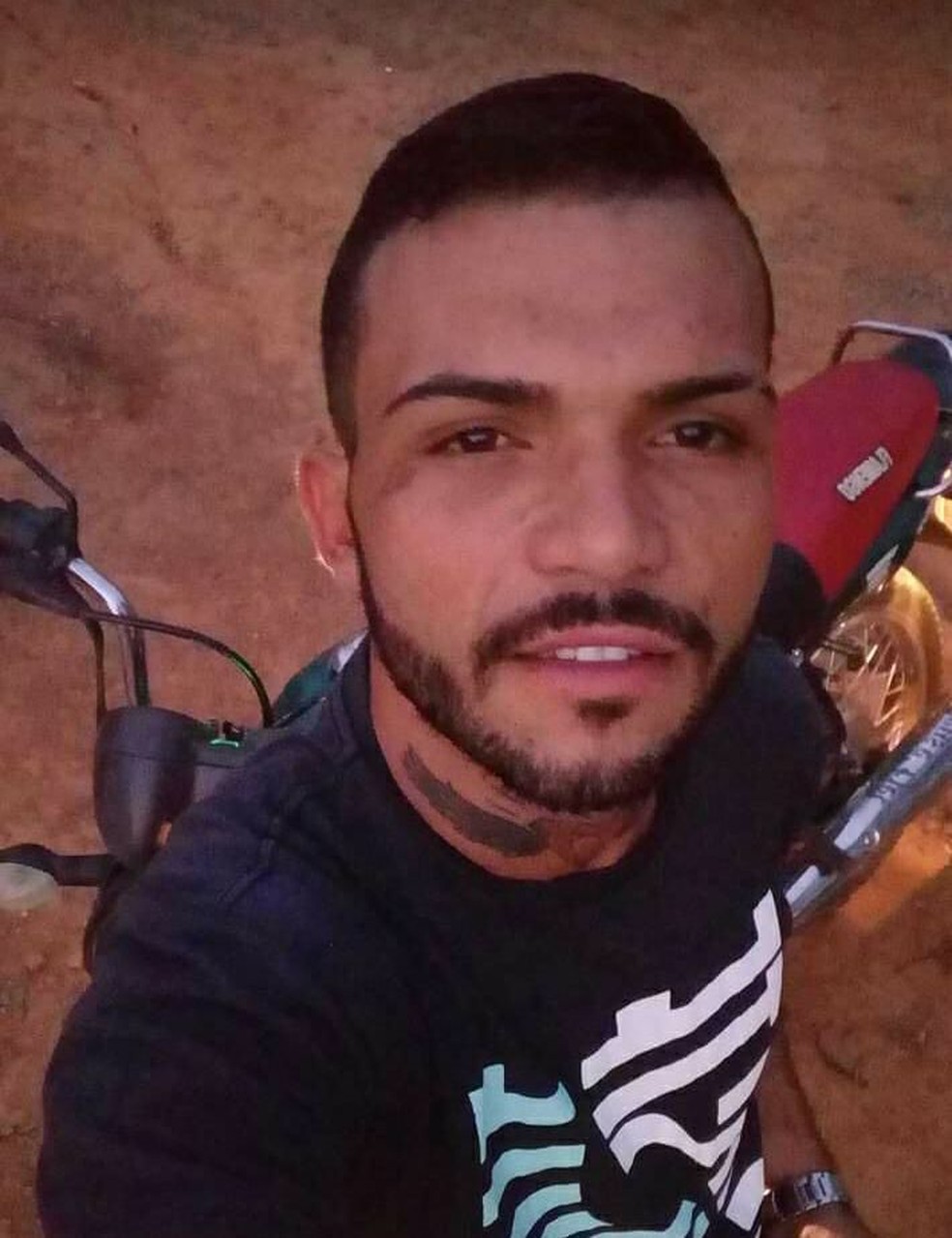 Cleiton Alves de Lima, de 22 anos, foi morto a tiros na Zona Rural de S&atilde;o Miguel, munic&iacute;pio da regi&atilde;o do Alto Oeste do RN &mdash; Foto: Reprodu&ccedil;&atilde;o