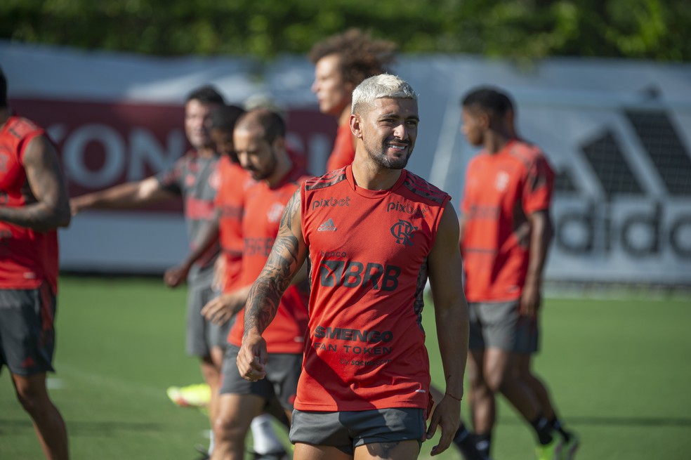 Arrascaeta em treino do Flamengo nesta quinta-feira no Ninho do Urubu  Foto: Alexandre Vidal