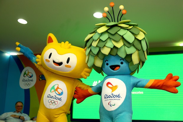 Vinicius e Tom, os mascotes do Rio-2016 (Foto: Matthew Stockman/Getty Images)