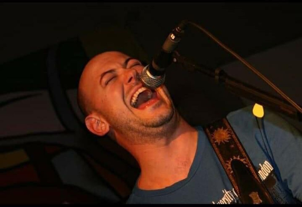 Músico de Jaú morreu quando era levado para clínica de reabilitação em Valinhos  — Foto: Facebook/ Reprodução