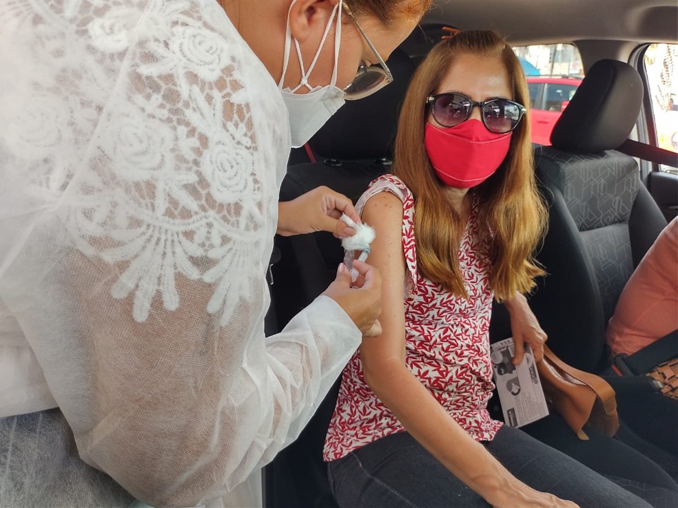 Natal suspende vacinação no drive do Via Direta por causa da chuva — Foto: Lucas Cortez/Inter TV Cabugi