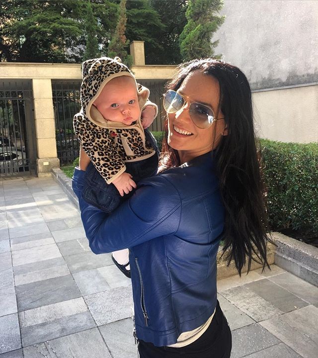 Não é uma fofa a filha da Mônica Carvalho? (Foto: Reprodução/ Instagram)
