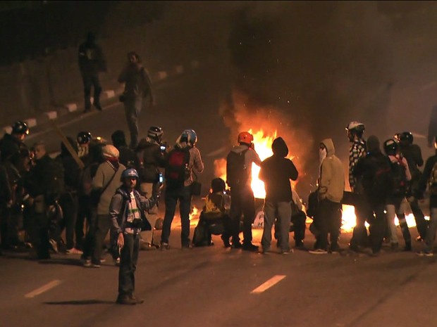 frame protesto em são paulo marginal (Foto: Reprodução/Globonews)