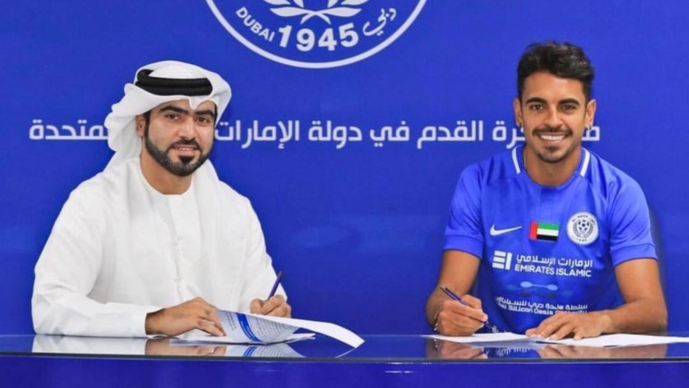 Corinthians empresta, e Al-Nasr apresenta Júnior Dutra como reforço