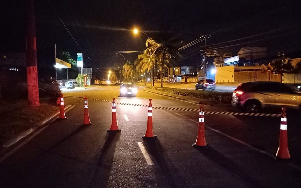 O acidente bloqueou a avenida — Foto: SMTT/Aracaju/Arquivo