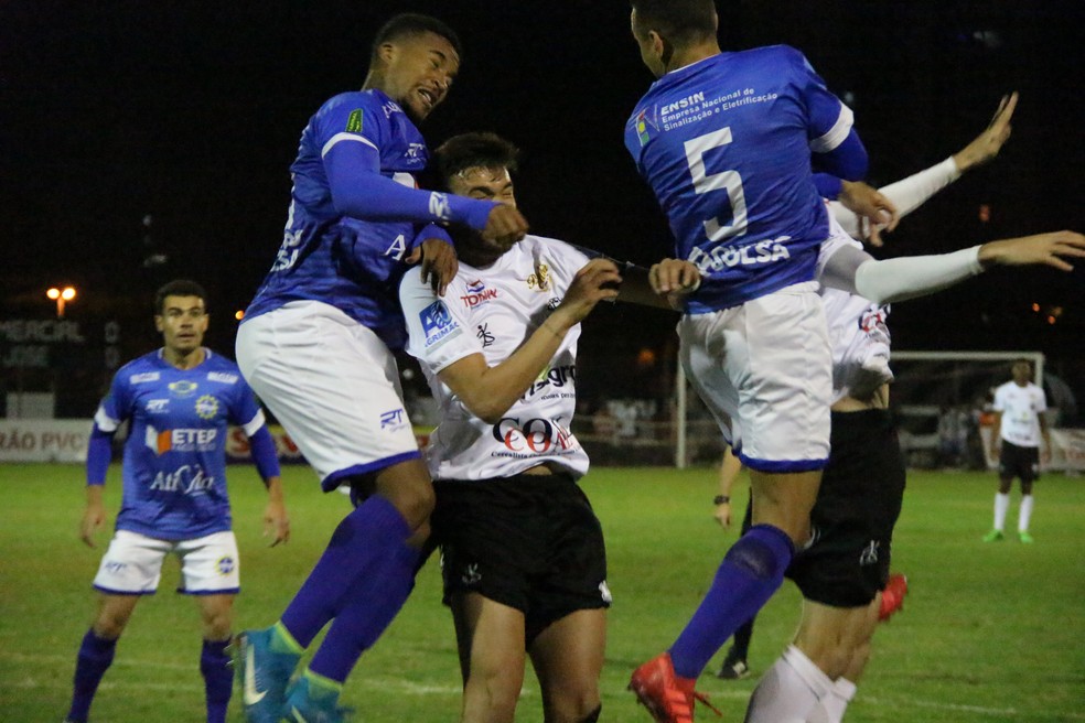 Lance da partida entre Comercial e SÃ£o JosÃ©, pela Segunda DivisÃ£o do Campeonato Paulista â€” Foto: Leonardo Del Sant/DivulgaÃ§Ã£o/Comercial