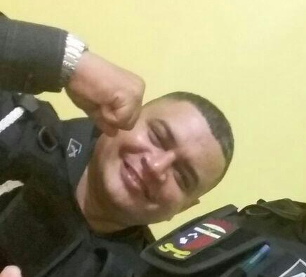 Policial militar Ildonio JosÃ© foi morto entre CaraÃºbas e MossorÃ³, interior do RN (Foto: ReproduÃ§Ã£o/redes sociais)
