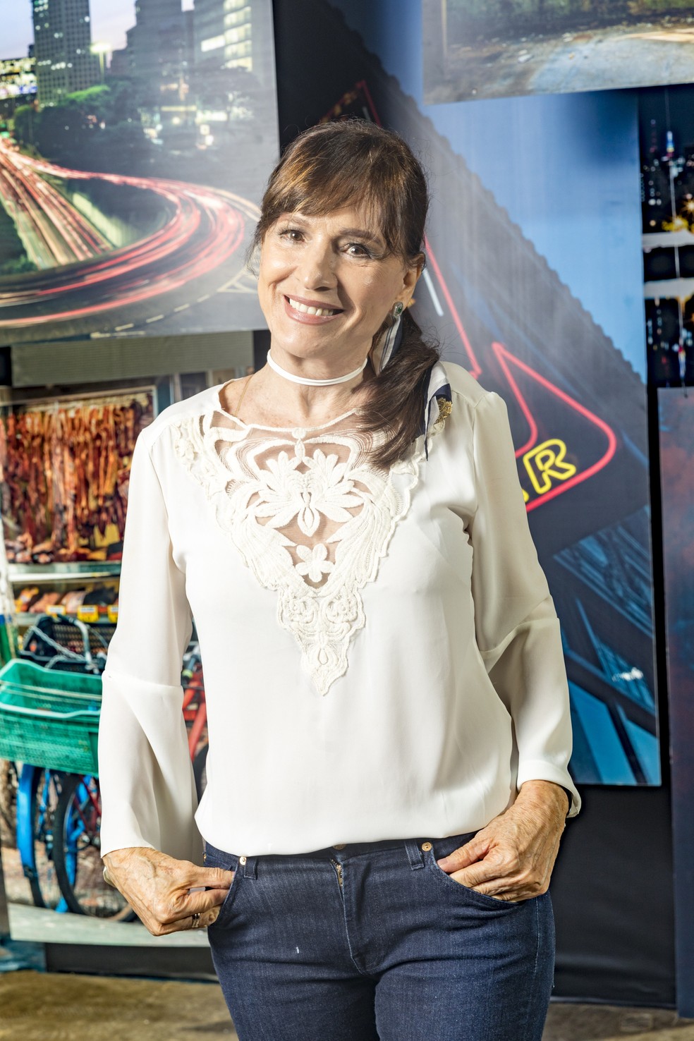 Em 'A Dona do Pedaço', Natália do Vale é Beatriz, casada com Otávio (José de Abreu) e mãe adotiva de Vivi (Paolla Oliveira) — Foto: TV Globo/João Miguel Jr.