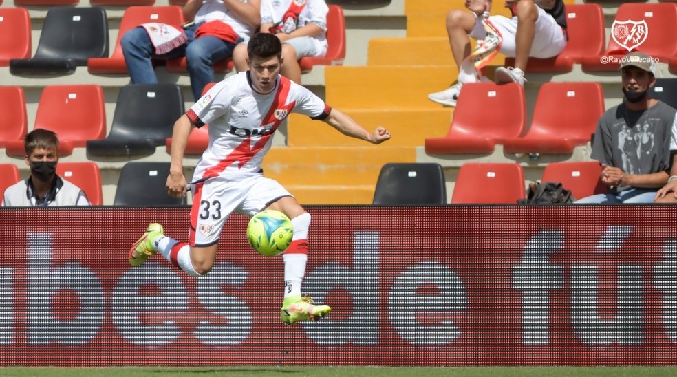 Fran García deve retornar ao Real Madrid na próxima temporada — Foto: Rayo Vallecano