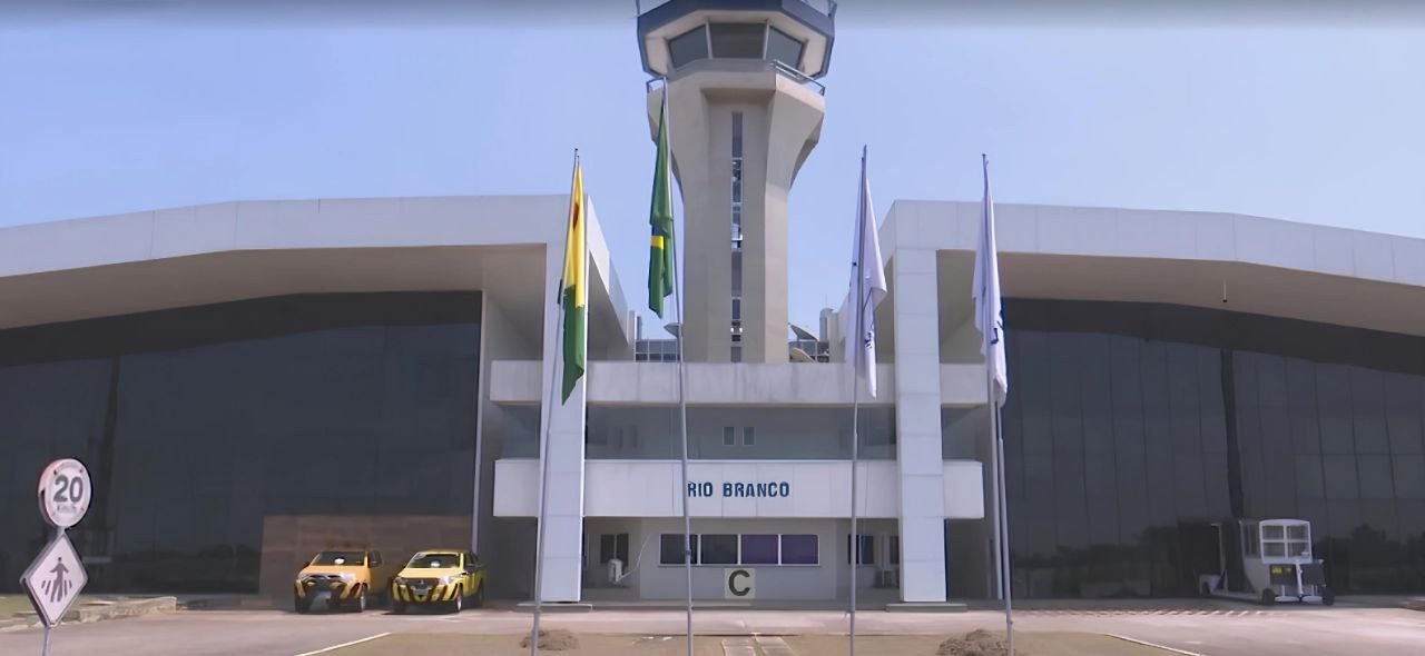 Pista do Aeroporto Internacional de Rio Branco vai passar por reformas de nivelamento, terraplanagem e compactação em 2024