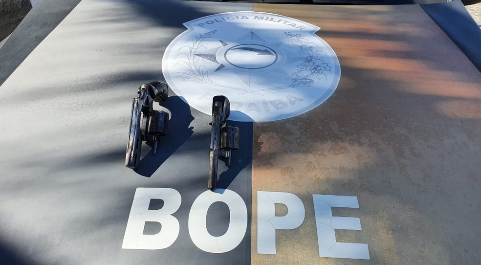 Assalto à agência dos Correios, em João Pessoa, termina em troca de tiros — Foto: Polícia Militar/Divulgação