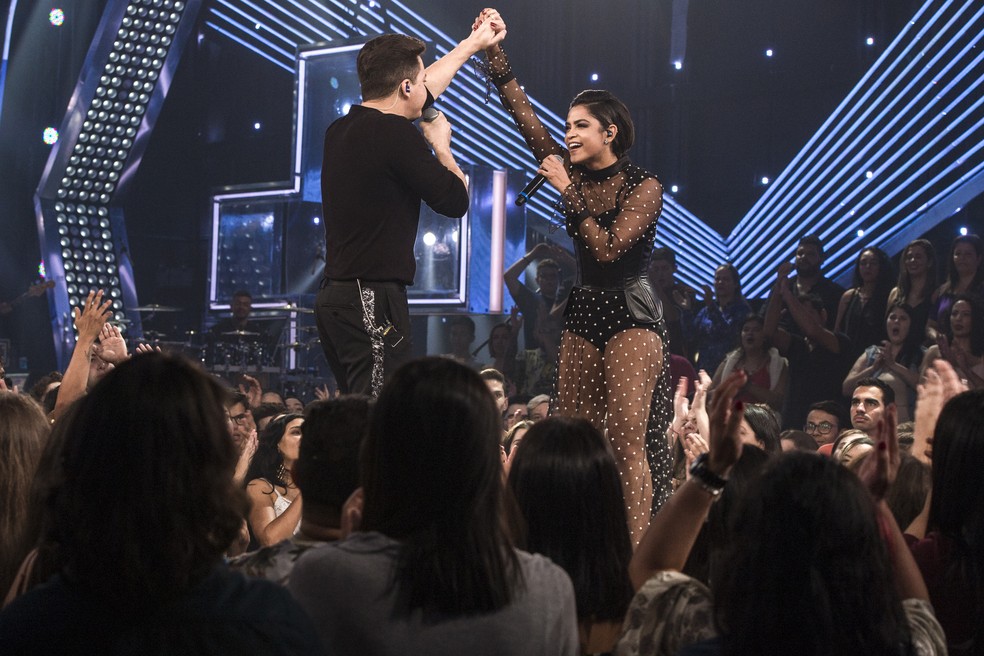 Wesley Safad&atilde;o e Lucy Alves s&atilde;o os novos apresentadores do 'S&oacute;TocaTop' &mdash; Foto: F&aacute;bio Rocha/TV Globo