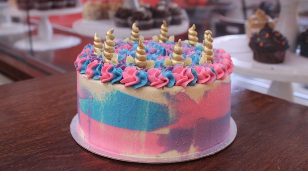 O bolo de unicórnio é um dos sucessos da marca (Foto: Divulgação)