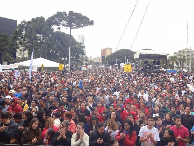 Marcha para Jesus deve reunir mais de 200 mil evangélicos na capital paranaense (Foto: Adriana Justi / G1)