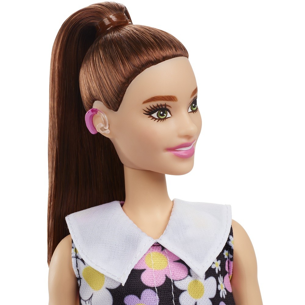 Barbie com aparelho auditivo (Foto: Divulgação)