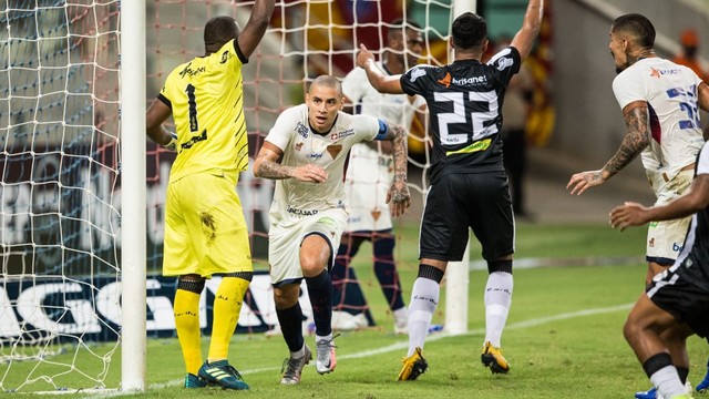 Wellington Paulista empatou para o Fortaleza no segundo tempo