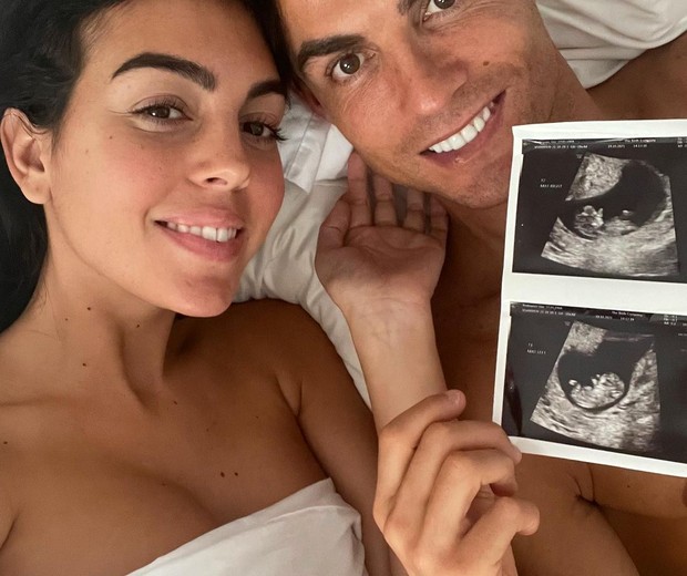 Cristiano Ronaldo anunciou em suas redes sociais que será pai de gêmeos (Foto: Reprodução/Instagram)