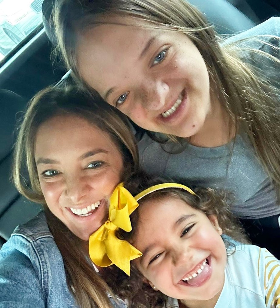 César Tralli posta foto de Tici, Rafa Justus, e a filha Manuela: 'Mulheres da minha vida'