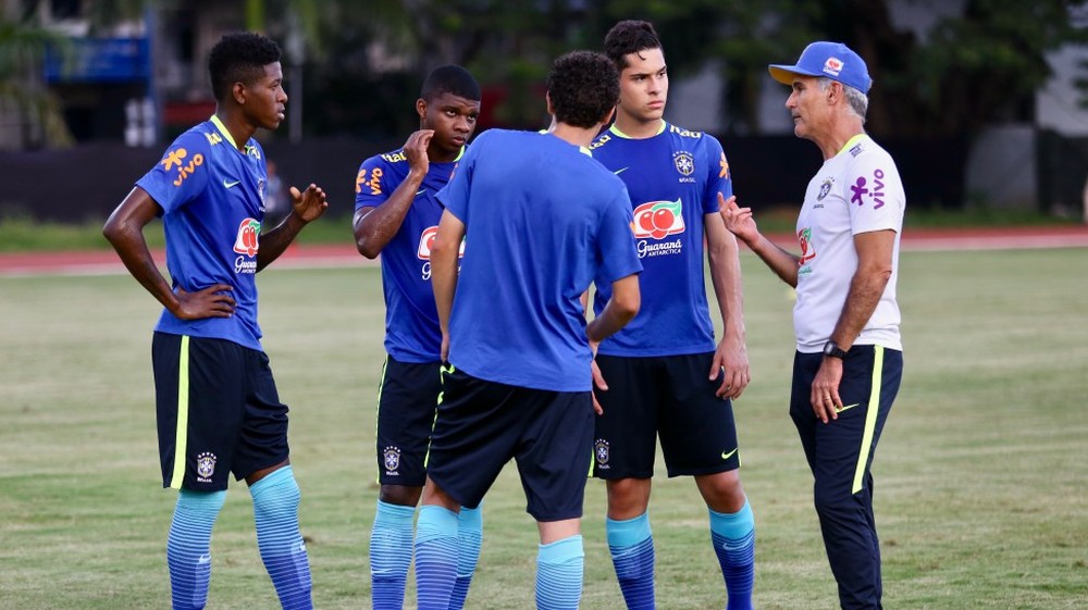 Por concentração e calmaria, Seleção encerra assunto Vinicius Jr: É passado
