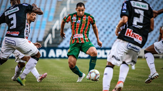Caio Dantas em jogo Sampaio x Operário-PR