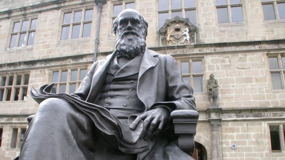 Charles Darwin, naturalista inglês e autor de 'A Origem das Espécies' e 'A Origem do Homem' — Foto: GETTY IMAGES via BBC Brasil