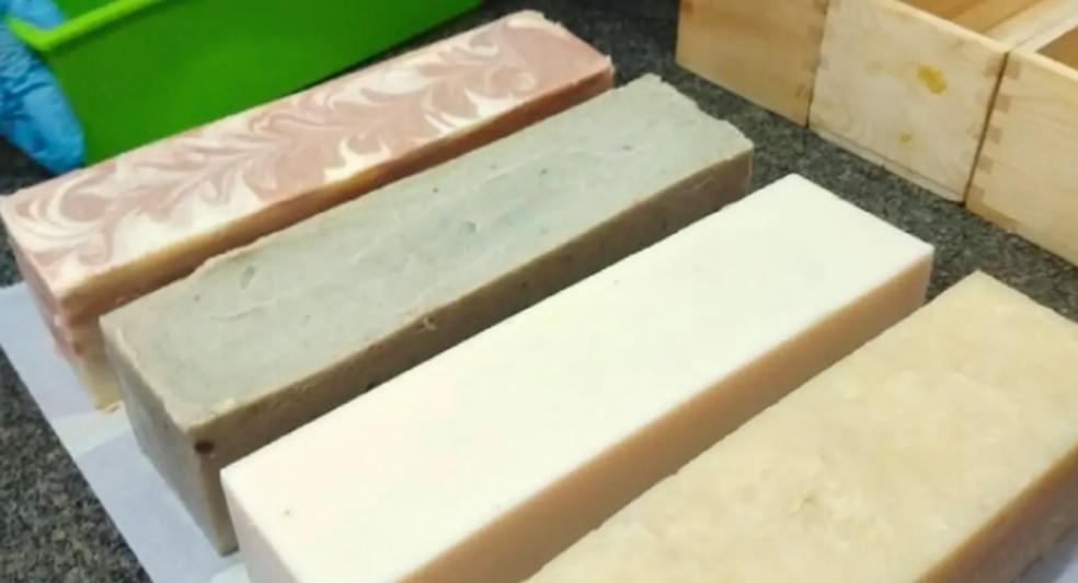 Oficina para fazer sabão de óleo de cozinha será realizada na Feira da Primavera. — Foto: Divulgação