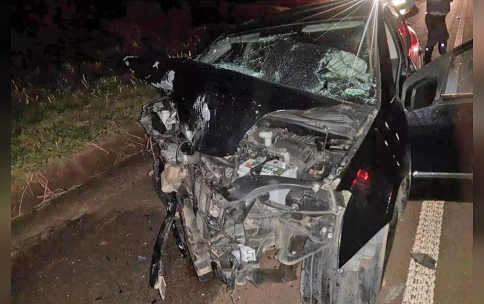 Colisão frontal provoca morte de grávida em Taquarituba  — Foto: Arquivo Pessoal 
