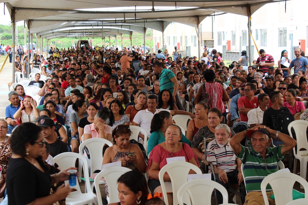 Chaves de parte das moradias foram entregues aos futuros moradores em Porto Velho.  — Foto: Diêgo Holanda/G1