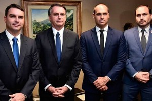 Flávio, Jair, Eduardo e Carlos Bolsonaro