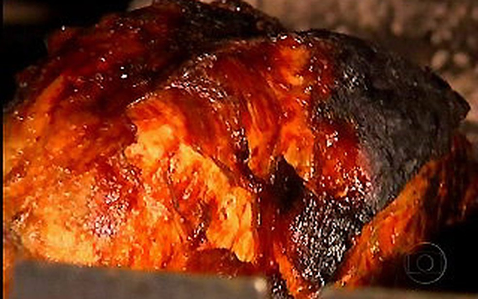 Cupim Casqueirado Receitas Receitas Vire a peca ate que toda a borda fique bem assada, por cerca de 2h. cupim casqueirado