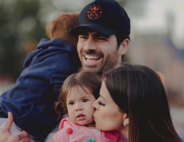 Adriana SantAnna e Rodrigão com os filhos (Foto: Reprodução/Instagram)