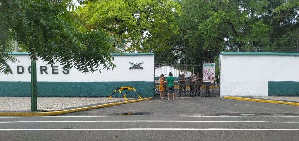 Acampamento bolsonarista no Centro de Teresina é desmontado — Foto: Andrê Nascimento/g1