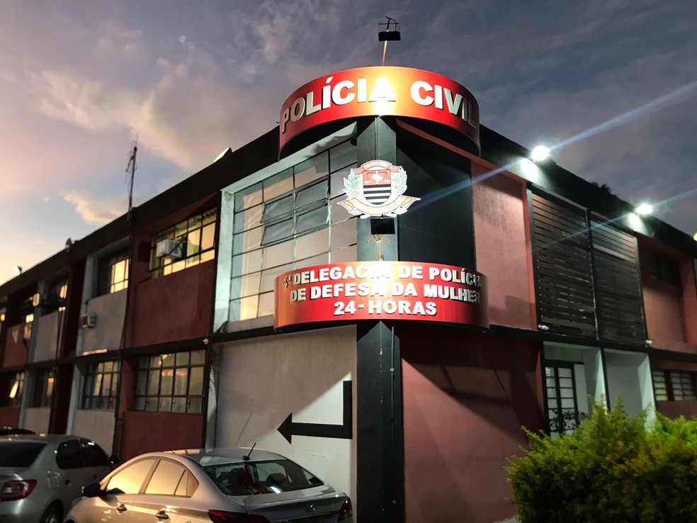 Pedrinho, do São Paulo, presta depoimento após acusação de agressão à ex-namorada